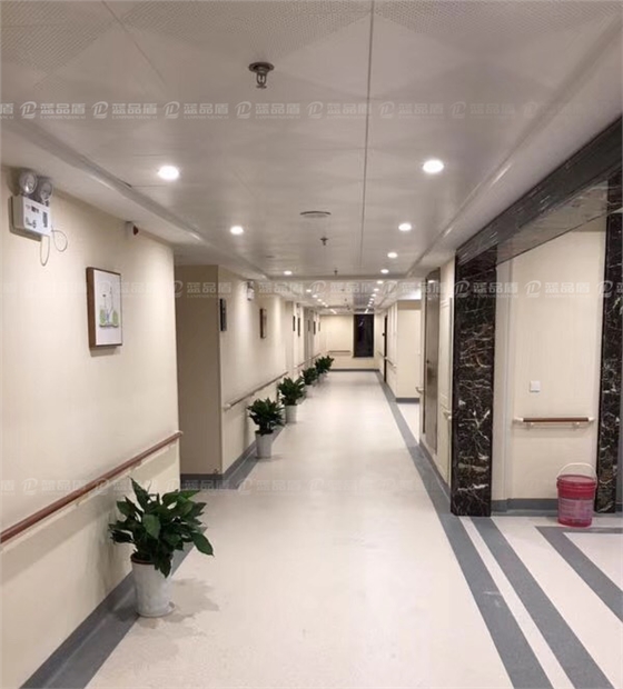 養老院扶手.jpg 養老院扶手.jpg