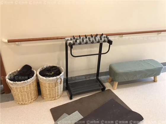 養老院扶手2.jpg 養老院扶手2.jpg