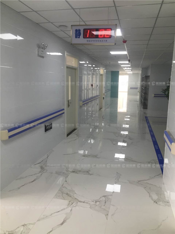 醫院防撞扶手.jpg 醫院防撞扶手.jpg