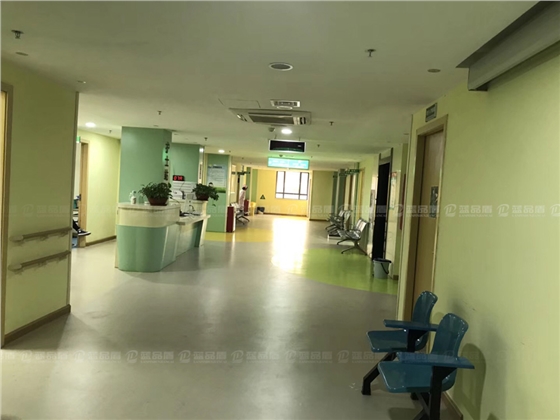 社區醫院走廊扶手1.jpg 社區醫院走廊扶手1.jpg