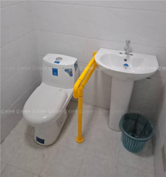 衛(wèi)生間扶手.jpg 衛(wèi)生間扶手.jpg