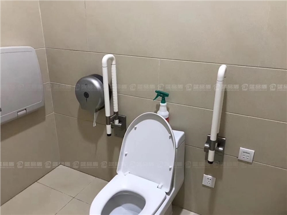 上翻扶手.jpg 上翻扶手.jpg