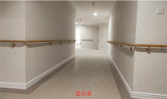醫院走道無障礙扶手