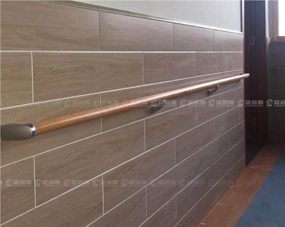 西安醫院走道扶手.jpg 西安醫院走道扶手.jpg