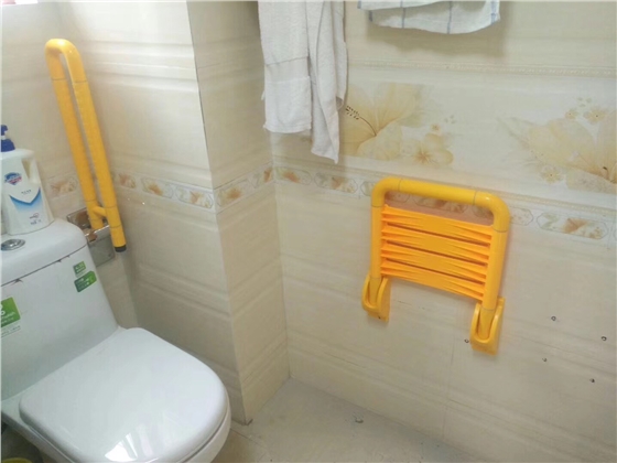 無障礙衛生間扶手防滑.jpg 無障礙衛生間扶手防滑.jpg