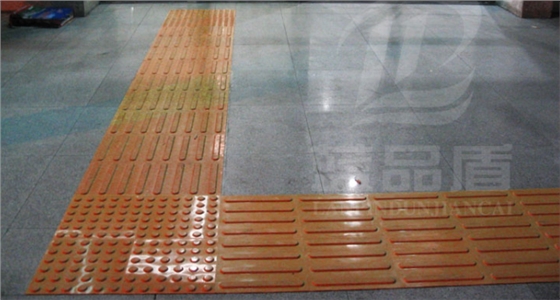 塑料pvc盲道板 塑料pvc盲道板