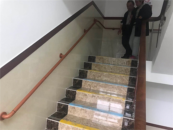 醫院走廊使用扶手 醫院走廊使用扶手