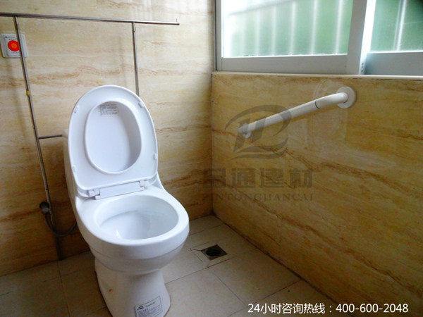 【新疆】吉昌市第二人民醫院的廁所扶手，緣來在品通建材