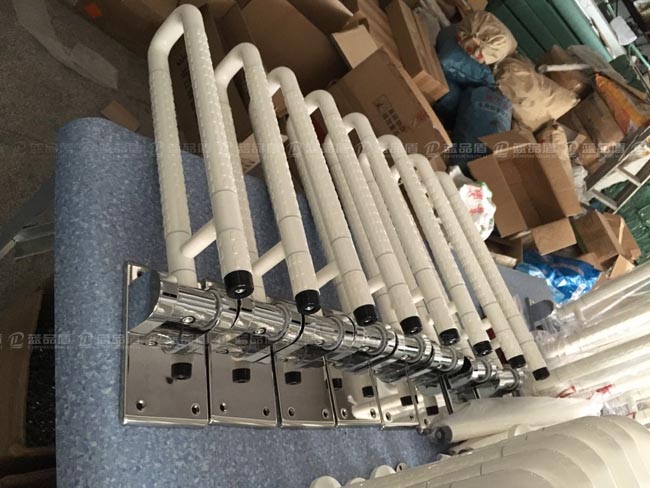 【北京殘疾人扶手】有品質,有服務,依然選擇藍品盾 【北京殘疾人扶手】有品質,有服務,依然選擇藍品盾