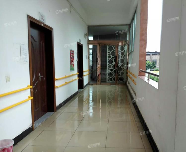 【廣西】玉林特殊學校里的靠墻扶手效果圖 【廣西】玉林特殊學校里的靠墻扶手效果圖