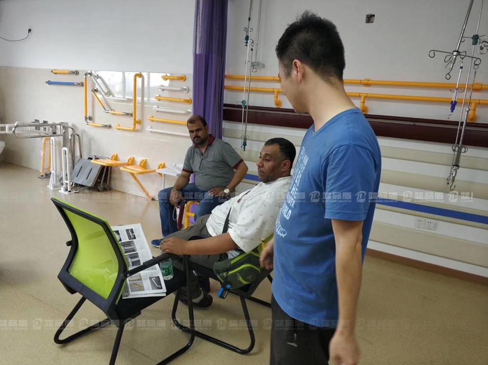 外貿客戶來訪.jpg 外貿客戶來訪.jpg