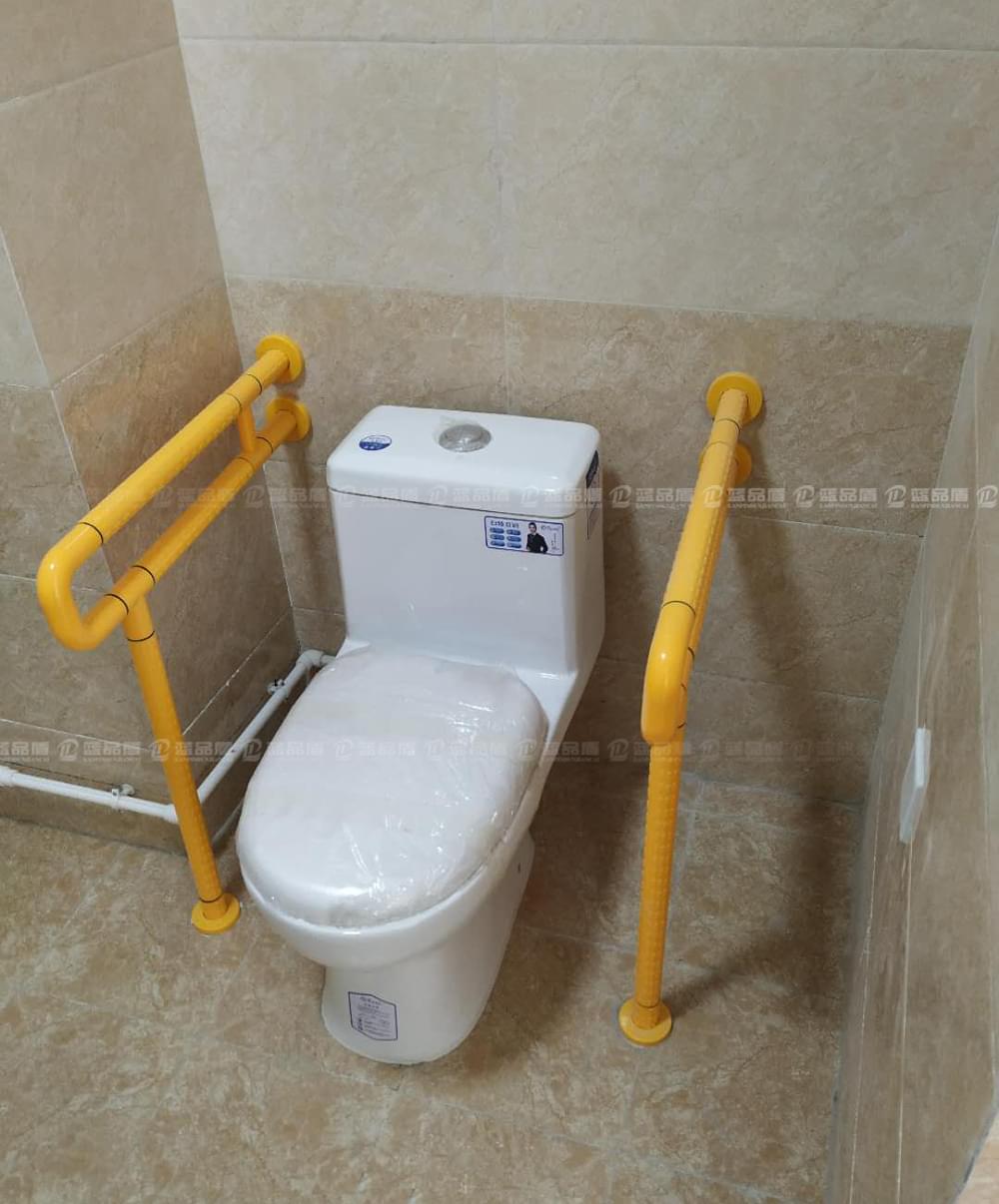 濰坊李家莊衛(wèi)生間扶手.jpg 濰坊李家莊衛(wèi)生間扶手.jpg