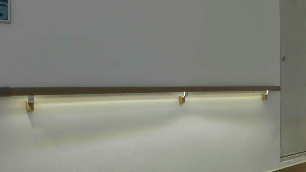 樹脂扶手.jpg 樹脂扶手.jpg