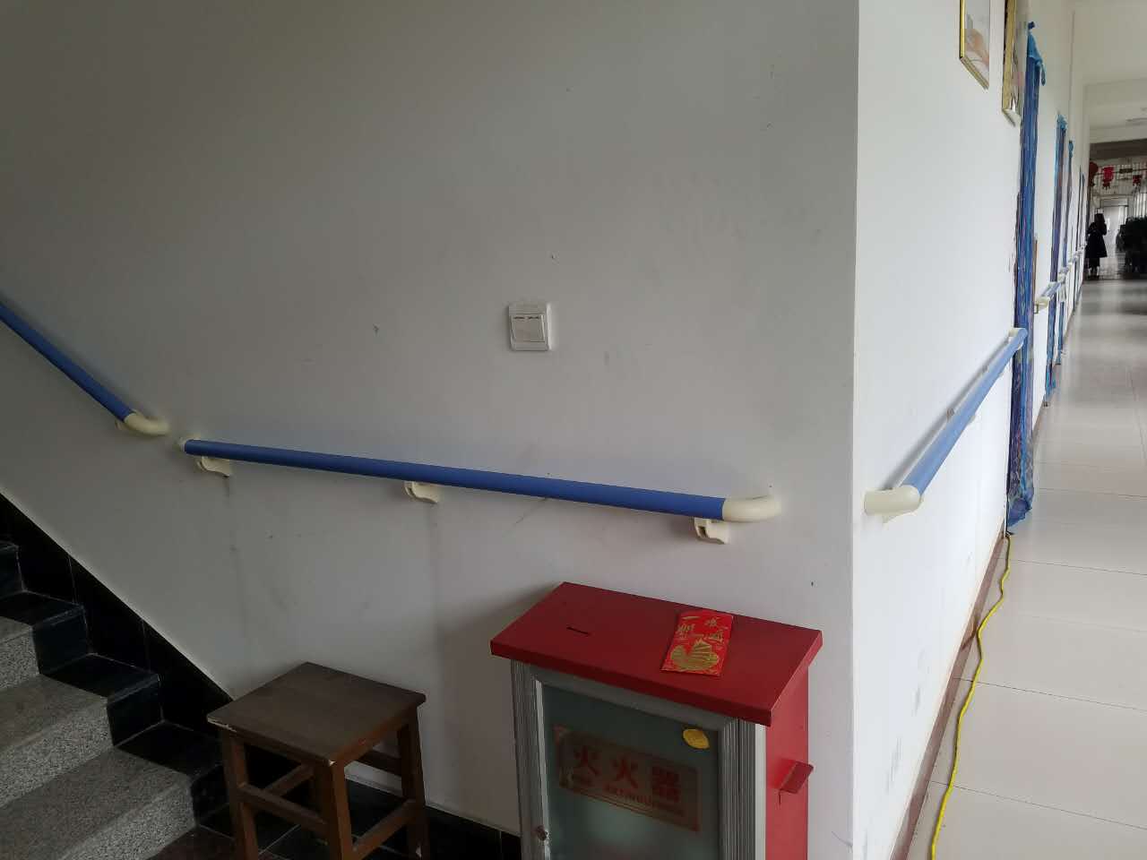 醫(yī)院扶手.jpg 醫(yī)院扶手.jpg