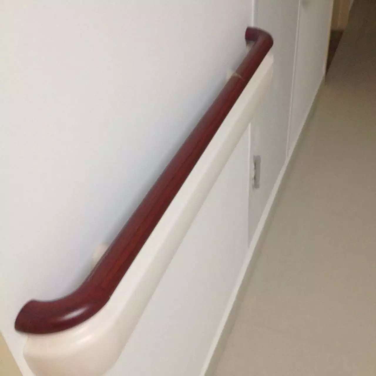 室外走廊扶手.jpg 室外走廊扶手.jpg