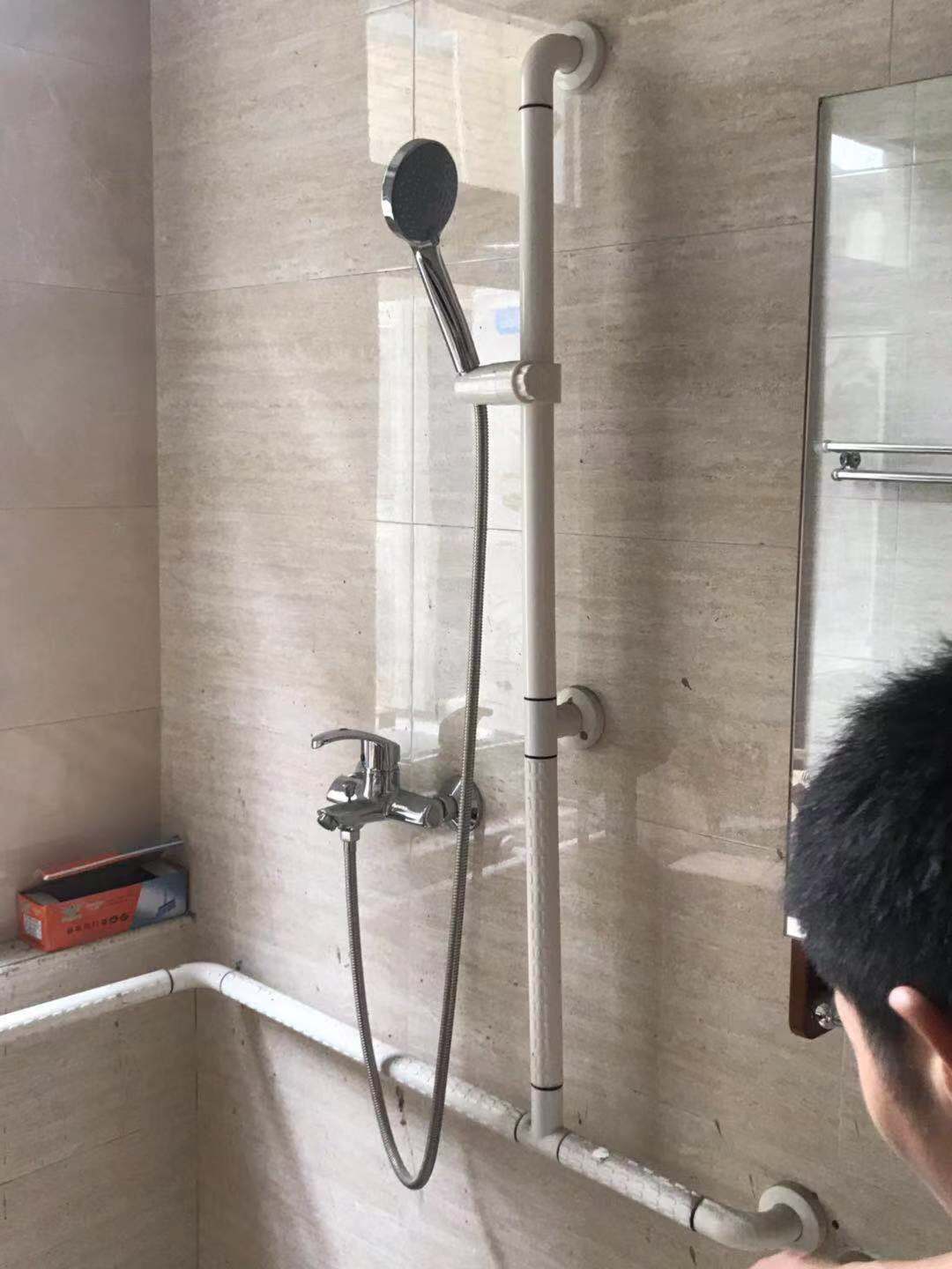 養老公寓衛生間扶手.jpg 養老公寓衛生間扶手.jpg