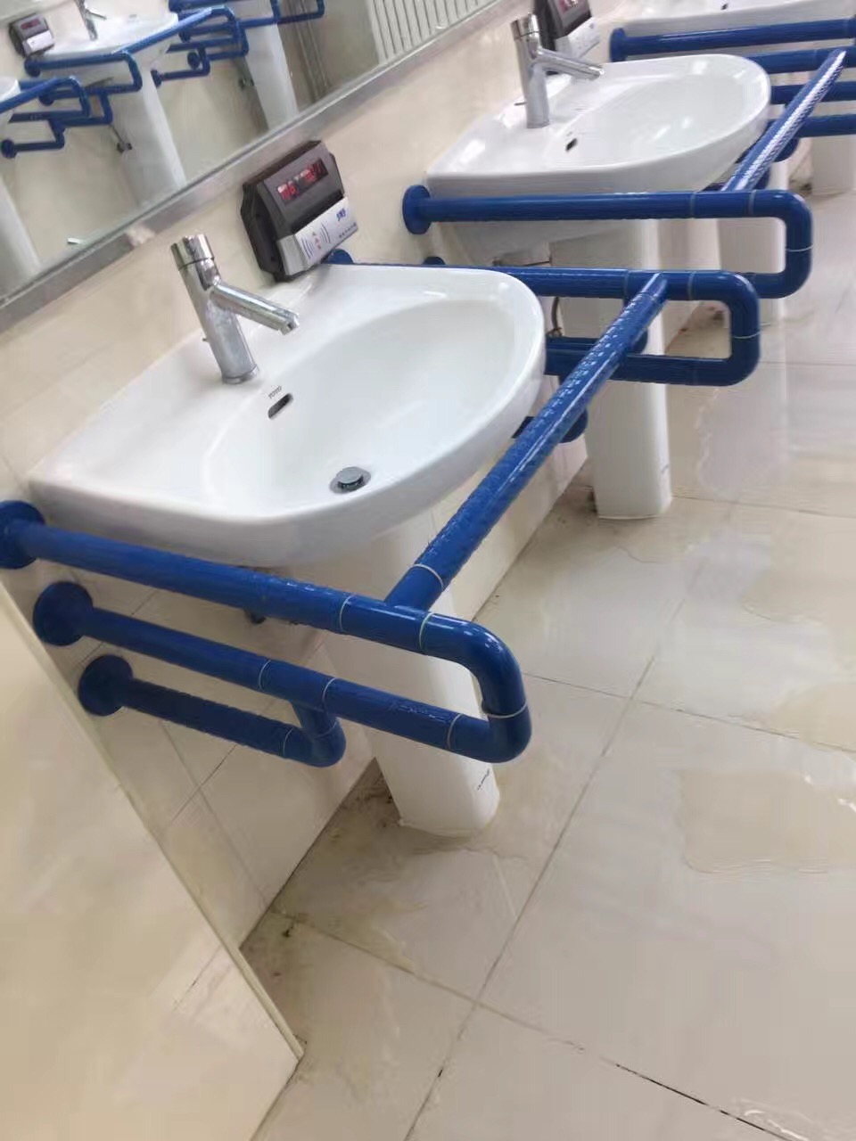 殘位衛生間洗手池扶手.jpg