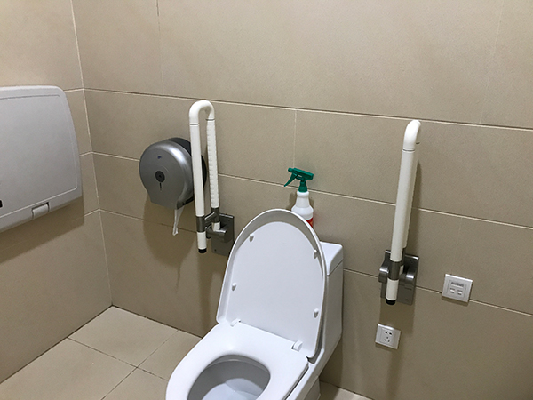 衛(wèi)生間折疊馬桶扶手 衛(wèi)生間折疊馬桶扶手