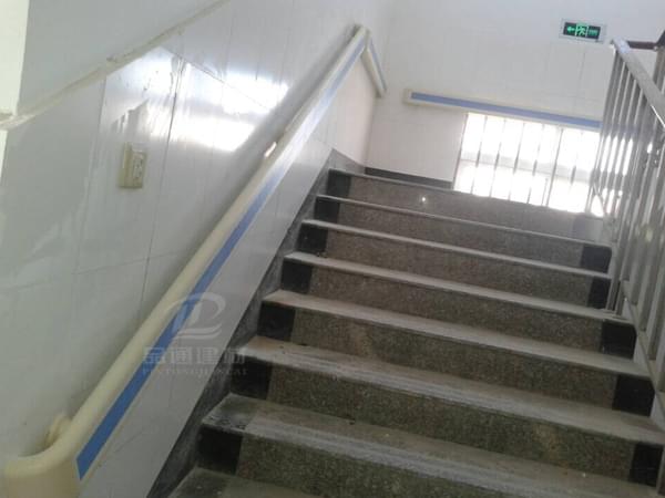 【云南】文山州醫院項目安裝防撞扶手--第二次的合作 【云南】文山州醫院項目安裝防撞扶手--第二次的合作