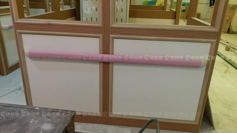 【香港養(yǎng)老院】粉色扶手,更添溫馨! 【香港養(yǎng)老院】粉色扶手,更添溫馨!